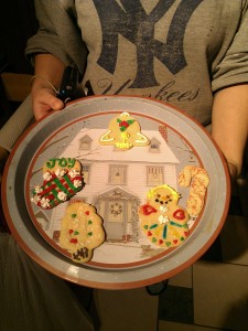 My sister's cookies...she's such a show-off with her crazy good cookie decorating skills!